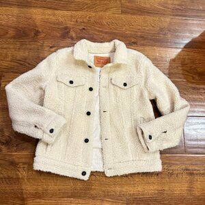 Levi’s Sherpa trucker jacket